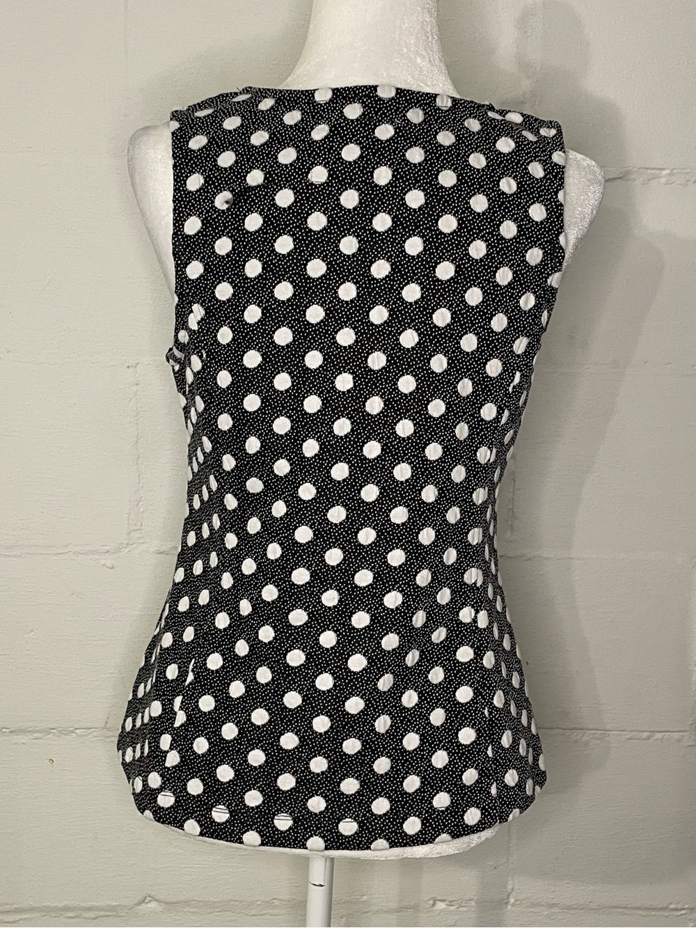 Anthropologie Black and White Polka Dot V-Neck Tank Top - Picture 3 of 4